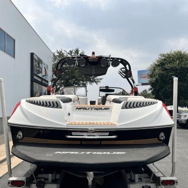 2016 Nautique g25