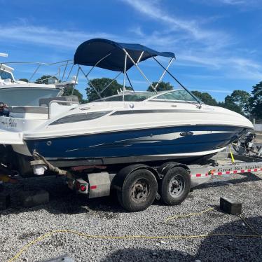 2011 Sea Ray 240 sundeck