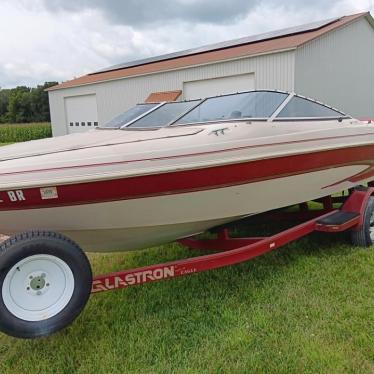 1998 Glastron 19ft boat