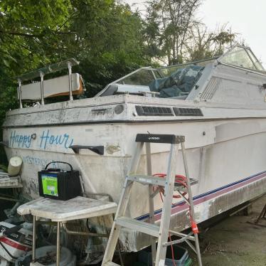 1984 Bayliner 28ft boat