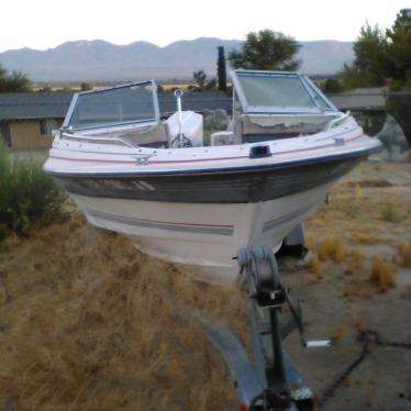 1985 Bayliner 19ft boat