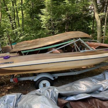 1984 Glastron 16ft boat