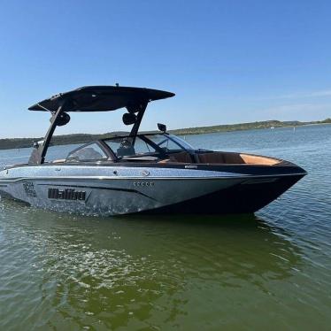 2023 Malibu 23 lsv