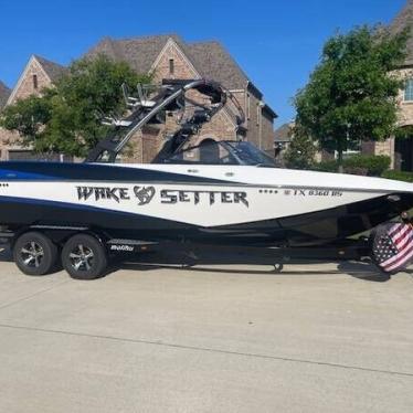 2012 Malibu wakesetter 247 lsv