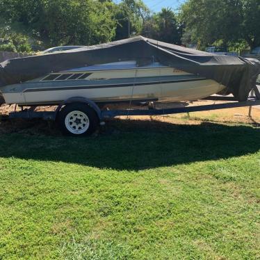 1987 Sea Ray 16ft boat