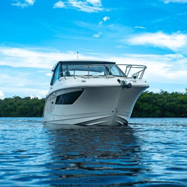 2021 Sea Ray 320sundanceroutboardcoupe