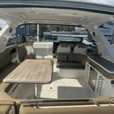 2019 Sea Ray 400slx