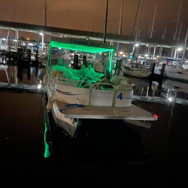 2006 Starcraft 24ft pontoon boat