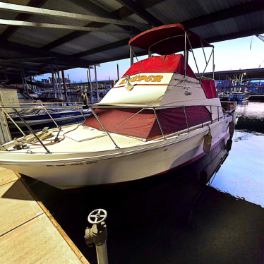 1977 Carver mariner 2896