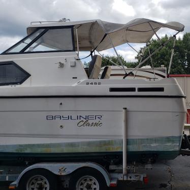 1995 Bayliner 2452