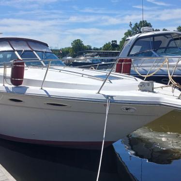 1990 Sea Ray express cruiser