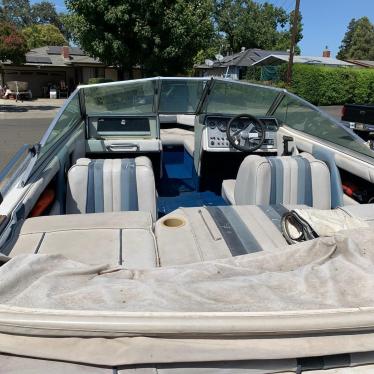 1987 Sea Ray 16ft boat