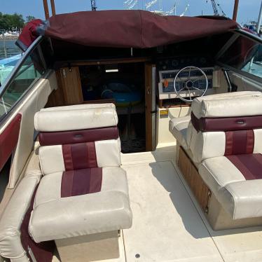 1986 Sea Ray cuddy cabin