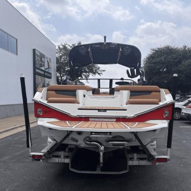 2021 Nautique g25