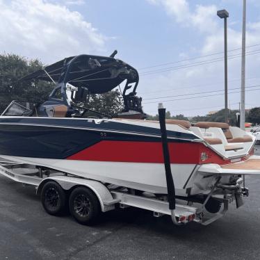 2021 Nautique g25