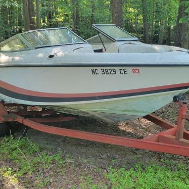 1992 Baja 18ft boat