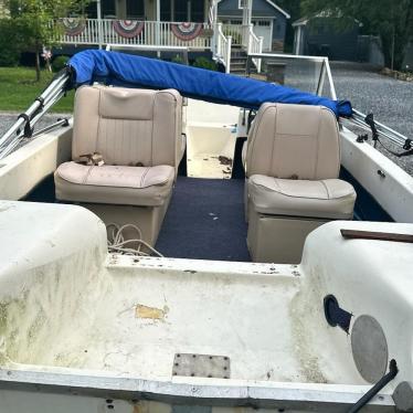 1975 Starcraft 14ft boat