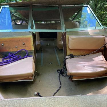 1984 Glastron 16ft boat