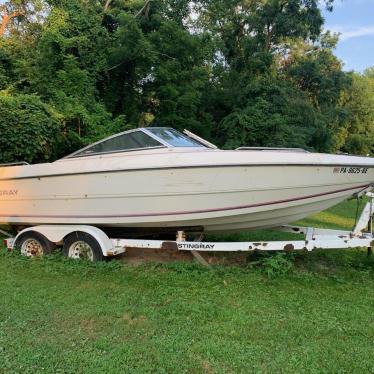 1991 Stingray 21ft boat