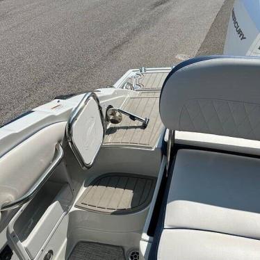 2021 Crownline 255 xss