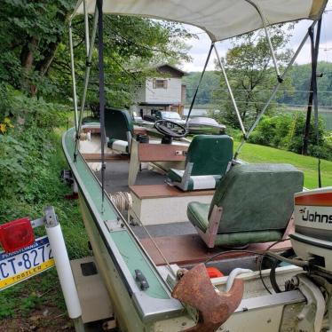 1978 Starcraft fishing boat