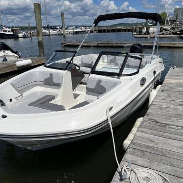 2023 Bayliner vr6