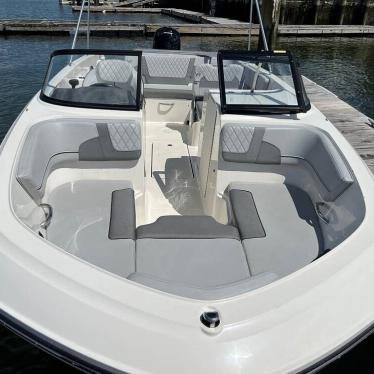 2023 Bayliner vr6