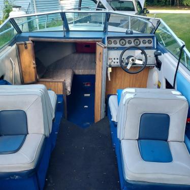 1988 Sea Ray 21ft boat