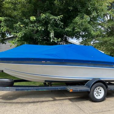 1984 Chaparral 18ft boat