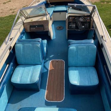 1982 Starcraft 18ft boat