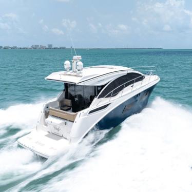 2017 Sea Ray 400sundancer