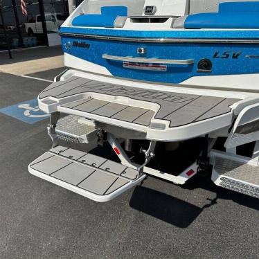 2019 Malibu wakesetter 25 lsv