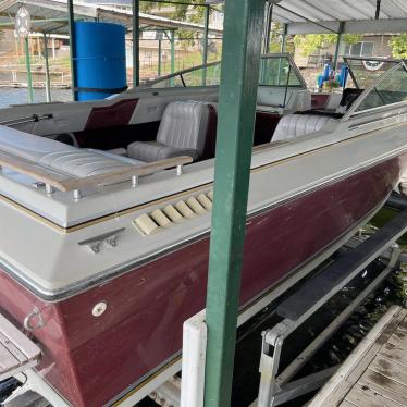 1986 Four Winns 21ft boat