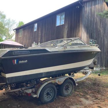 1989 Wellcraft 21ft boat