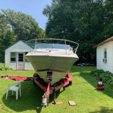 1988 Four Winns 22ft boat