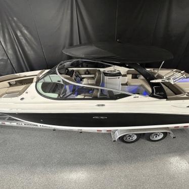 2013 Sea Ray slx270