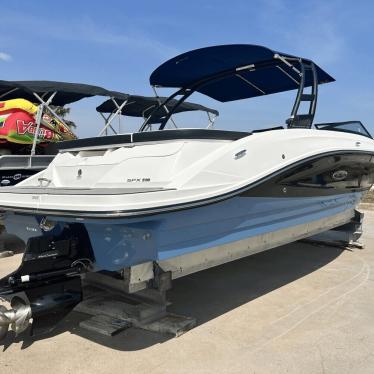 2022 Sea Ray 230spx