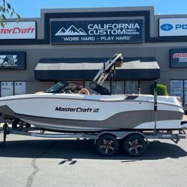 2024 Mastercraft xt22