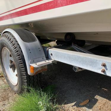 1988 Sea Ray 21ft boat