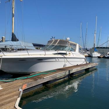 1990 Sea Ray 37ft boat