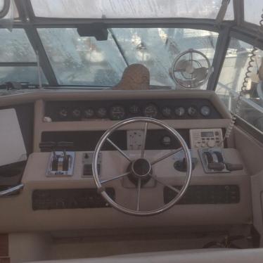 1990 Sea Ray 37ft boat