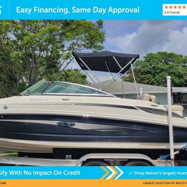 2010 Sea Ray 220 sundeck