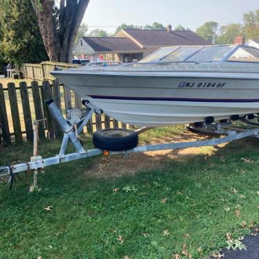 1983 Bayliner 19ft boat