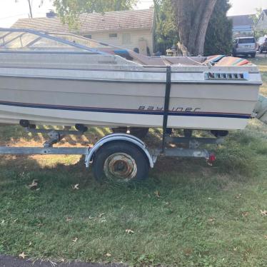 1983 Bayliner 19ft boat