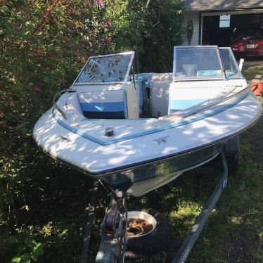 1988 Four Winns 16ft boat