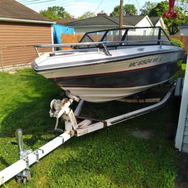 1986 Chaparral 19ft boat