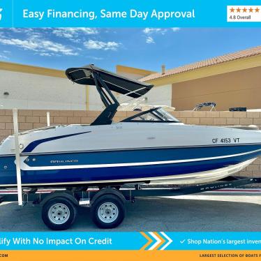 2019 Bayliner 215 deck boat