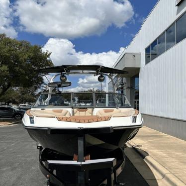 2018 Nautique gs24