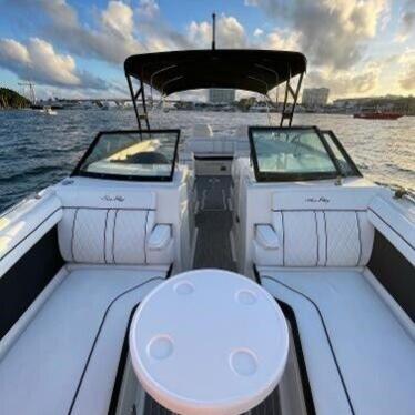 2015 Sea Ray 290 sundeck