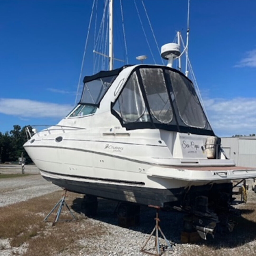 2003 Cruisers 2879 express